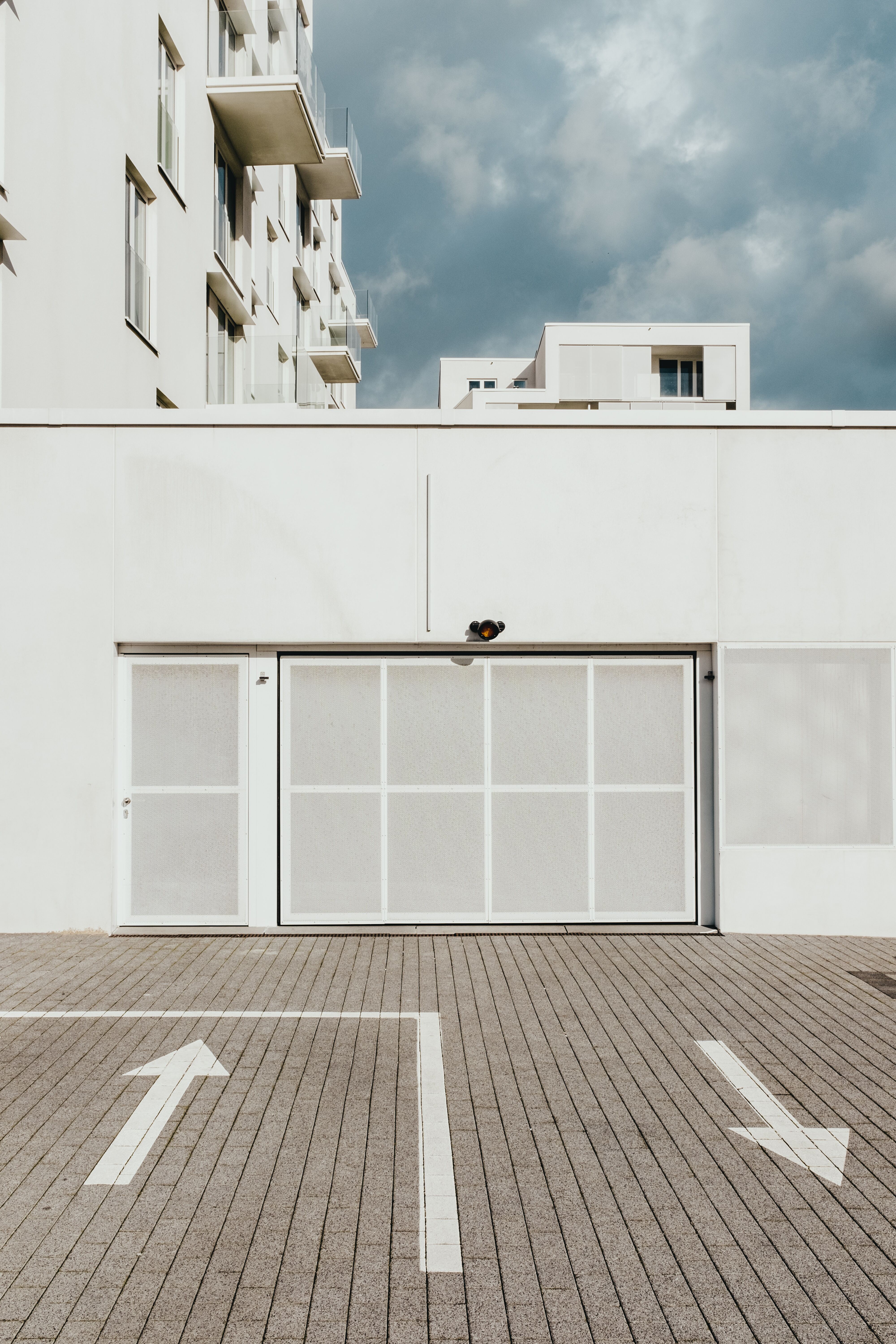 Garage Door Fitters Specialists Near Me Leduc
